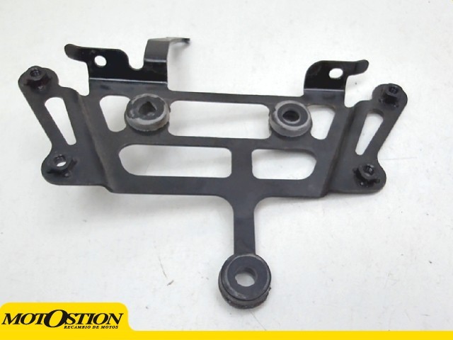 Soporte intermitentes delanteros Yamaha MT-03 2020 - 2021