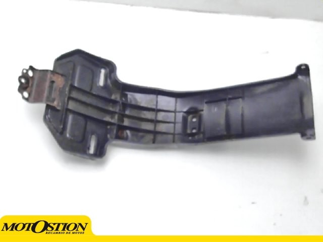 Aleta porta matricula YAMAHA XT 350 1989-1995  segunda mano