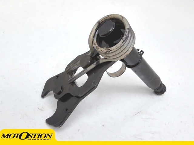 Pedal freno trasero KAWASAKI ZXR 750 1990-1991  desguace motos