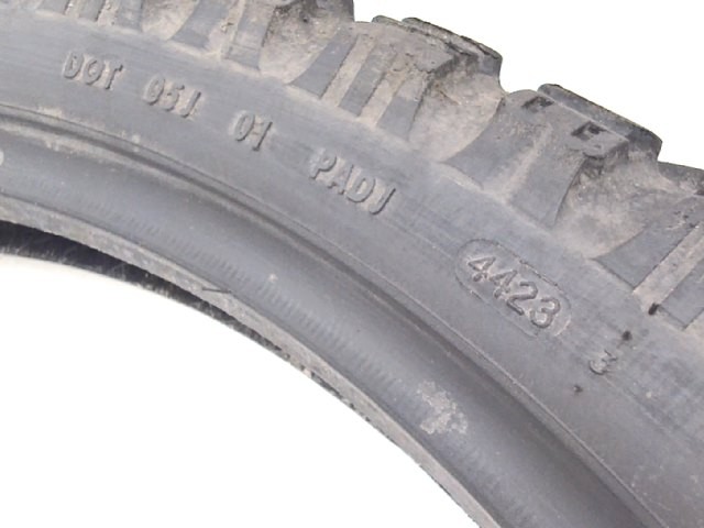 Neumático 90/90-21 54T