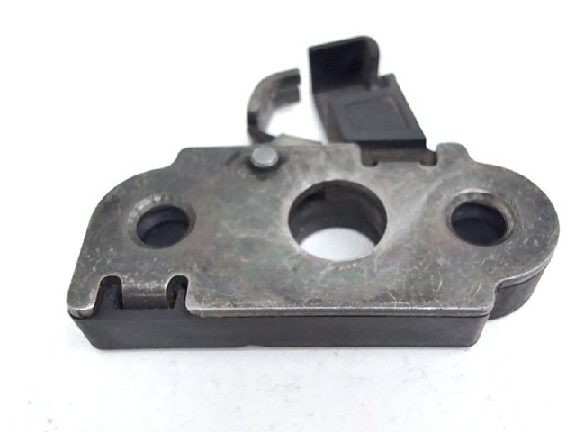 Soporte cerradura de asiento TRIUMPH ST 955 1999-2002  despiece de moto