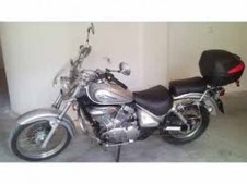 Aleta porta bateria SUZUKI VL 250 2000-2004  despiece de moto