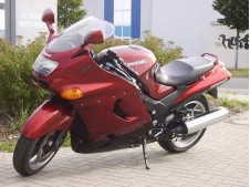 Deposito gasolina negro KAWASAKI ZZR 1100 1993-2001  segunda mano