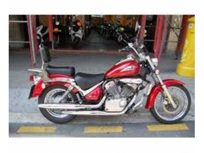 Estribera trasera derecha SUZUKI INTRUDER 125 2000-2002  repuestos de motos