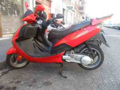 Aleta porta matricula JONWAY ITALIA CJ-12 125 2009-2012  recambios para moto