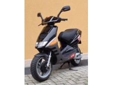 Embellecedor manillar inferior APRILIA SR AIRE 50 1993-2001  desguace motos
