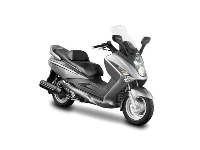 Embellecedor manillar delantero SYM GTS I 250 2008-2014  segunda mano
