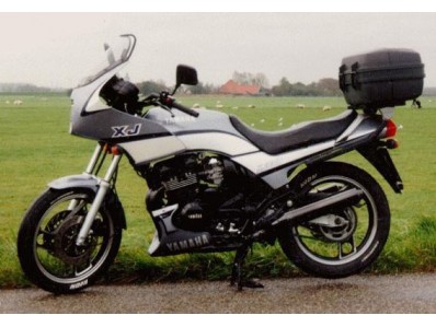 Aleta pase de rueda superior o inferior YAMAHA XJ 600 1988-1990  segunda mano