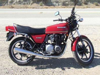 Deposito gasolina gris KAWASAKI KZ 550 1980-1985  recambio moto