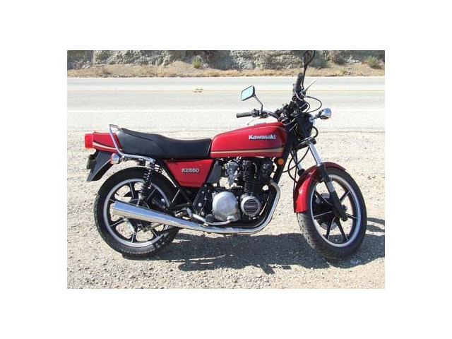 Deposito gasolina gris KAWASAKI KZ 550 1980-1985  recambio moto