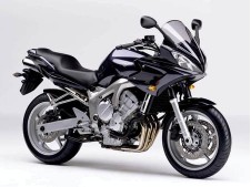Estribera trasera izquierda YAMAHA FZ6S 600 2004-2005  recambio moto