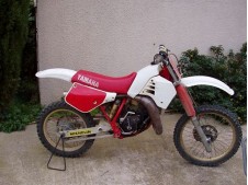 Rueda trasera YAMAHA YZ 125 1986-1988  motodesguace