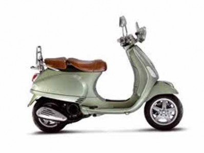 Contra escudo verde PIAGGIO LXV 125 2010-2012  motodesguace