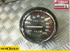 Reloj cuenta kilometros YAMAHA RD 350 1985-1990  despiece de moto
