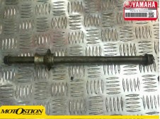 Eje rueda trasera YAMAHA TENERE 600 1983-1990  recambios para moto