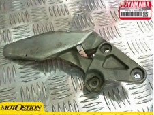 Soporte estribera delantero derecho YAMAHA FZR 1000 1992-1993 Recambio Ocasion