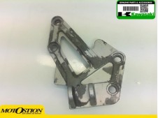 Soporte estribera delantero derecho  Kawasaki Gpx 600 1985-1990