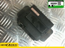 Caja de fusibles KAWASAKI ZZR 600 1990-1993  recambio moto