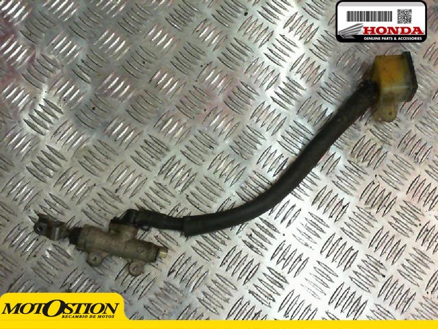 Bomba freno trasero HONDA VFR 750 1990-1993  segunda mano