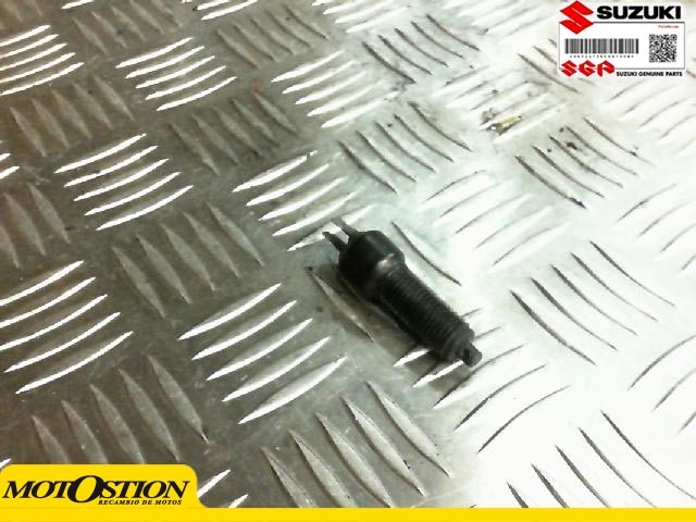 Interruptor freno trasero SUZUKI GSX 750 R 750 1989-1990 Recambio Ocasion
