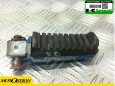 Estribera trasera derecha KAWASAKI GPZ 400 1986-1989  despiece de moto