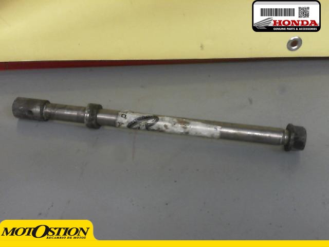 Eje rueda trasera Honda Pan european 1100 1990-2000