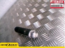 Estribera trasera izquierda YAMAHA GTS 1000 1993-1995  despiece de moto