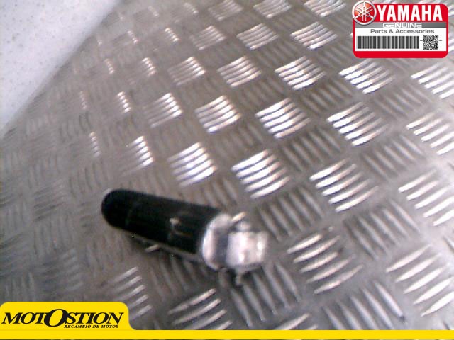 Estribera trasera izquierda YAMAHA GTS 1000 1993-1995  despiece de moto