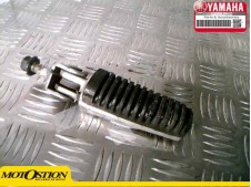 Estribera delantera derecha YAMAHA YZF THUNDERACE 1000 1996-2003  desguace motos