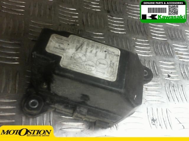 Caja de fusibles KAWASAKI GPZ 900 1984-1998  motodesguace