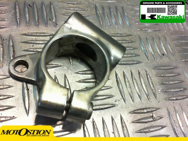 Soporte semimanillar derecho KAWASAKI ZX 9 R 900 1998-1999  despiece de moto