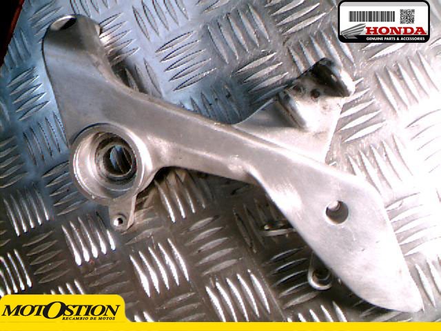 Soporte estribera delantero derecho HONDA VFR 800 1999-2003  repuestos de motos