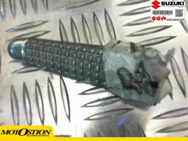 Estribera trasera izquierda SUZUKI GSX 750 R 750 1998-2003  repuestos de motos