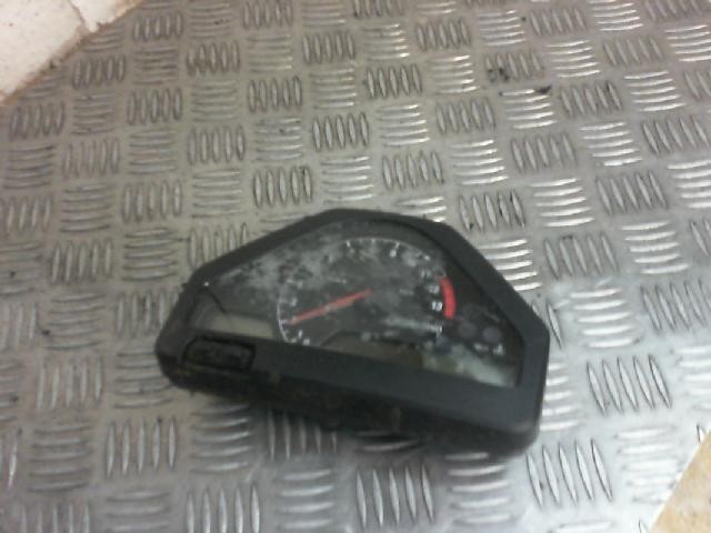 Relojes completos HONDA CBR 1000 RR 1000 2004-2006  desguace motos