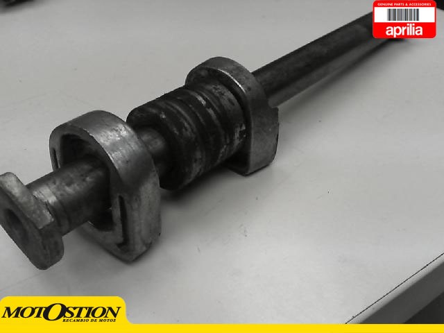Eje rueda trasera APRILIA RS 125 1997-1998  repuestos de motos