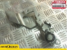 Soporte estribera delantero derecho YAMAHA FJR 1300 2001-2003  desguace motos