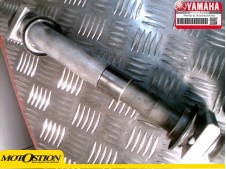 Eje rueda trasera YAMAHA R1 1000 2007-2008  desguace motos