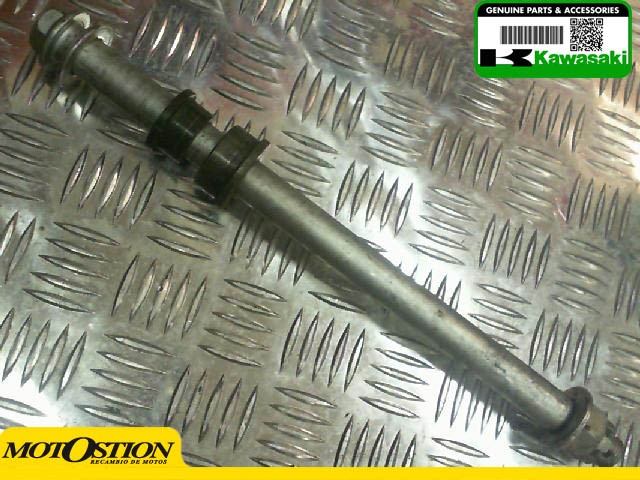 Eje rueda trasera KAWASAKI ER6N 650 2005-2009  recambios para moto
