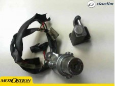 Cerraduras completas sin llave ni tapon DAELIM DAYSTAR 125 2006-2009 Recambio Ocasion