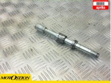 Eje rueda delantera APRILIA SPORTCITY 125 2005-2008  segunda mano