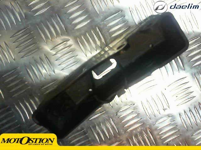 Caja herramientas DAELIM VS 125 1999-2004  moto