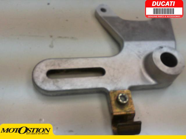 Soporte pinza freno trasera DUCATI MONSTER 600 1999-2002  motodesguace