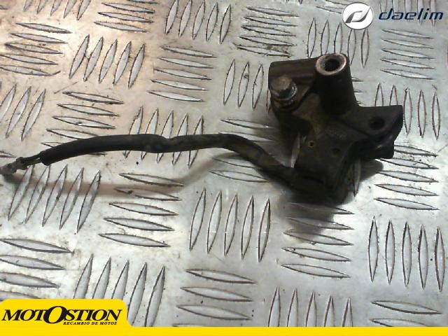 Soporte maneta freno trasero DAELIM NS 125 1999-2002  segunda mano