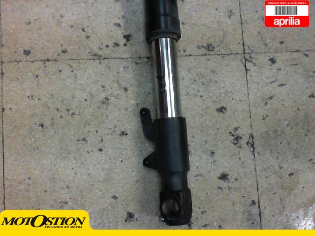 Barra completa izquierda APRILIA TUONO 125 2003-2004  motodesguace
