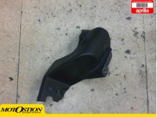 Embellecedor araña derecho APRILIA TUONO 125 2003-2004  despiece de moto