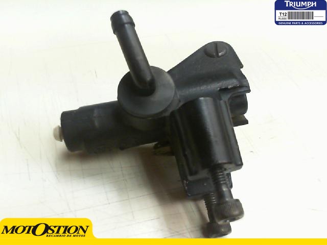 Bomba freno delantero TRIUMPH ST 955 1999-2002  repuestos de motos