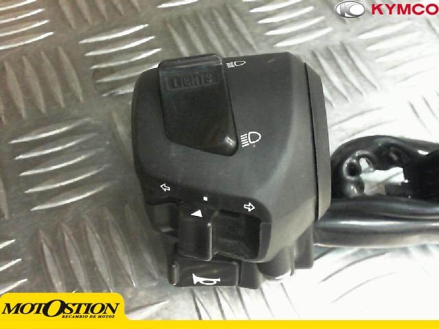 Piña luces izquierda KYMCO GRAN DINK 125 2009-2012  desguace motos