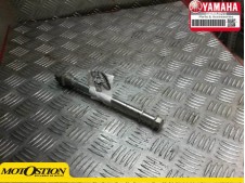Eje rueda delantera YAMAHA DT 80 1987-1992  recambio moto