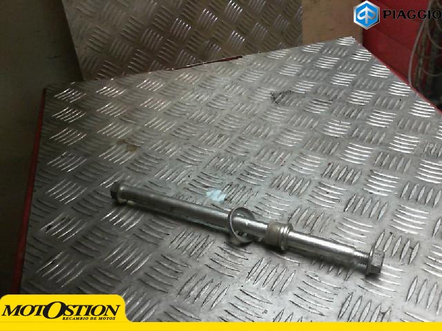 Eje rueda delantera PIAGGIO FLY 2T 50 2003-2010  desguace motos