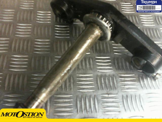 Tija inferior TRIUMPH TROPHY 900 1998-2002  despiece de moto